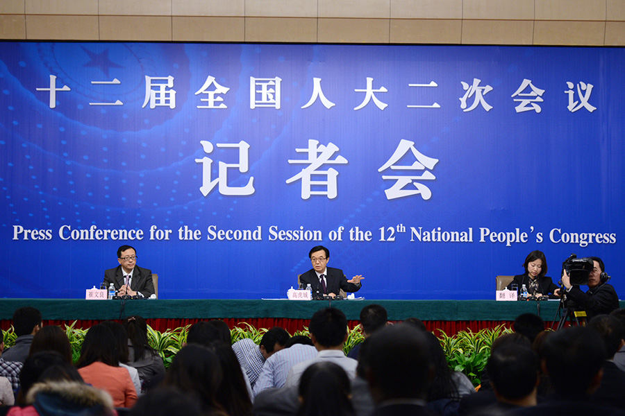 將研究放寬外資在股比比例等方面限制-商務(wù)部部長(zhǎng)高虎城談如何對(duì)待外資
