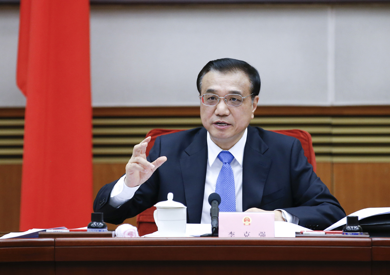 李克強(qiáng)主持召開國(guó)務(wù)院全體會(huì)議 討論《政府工作報(bào)告（征求意見稿）》